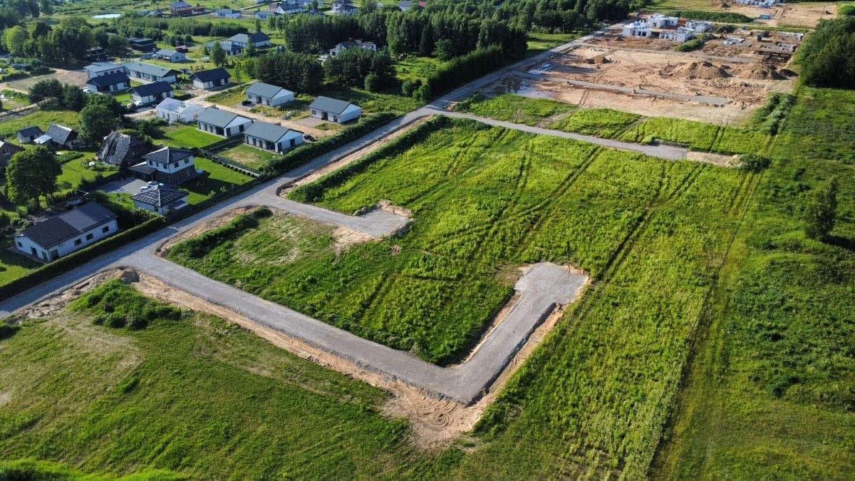 Kelių tiesimas gyvenamajame kvartale – vaizdas iš oro